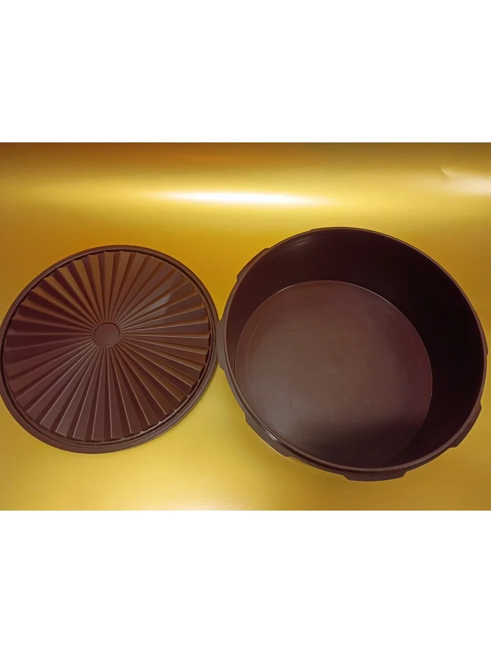 Tupperware this vintage